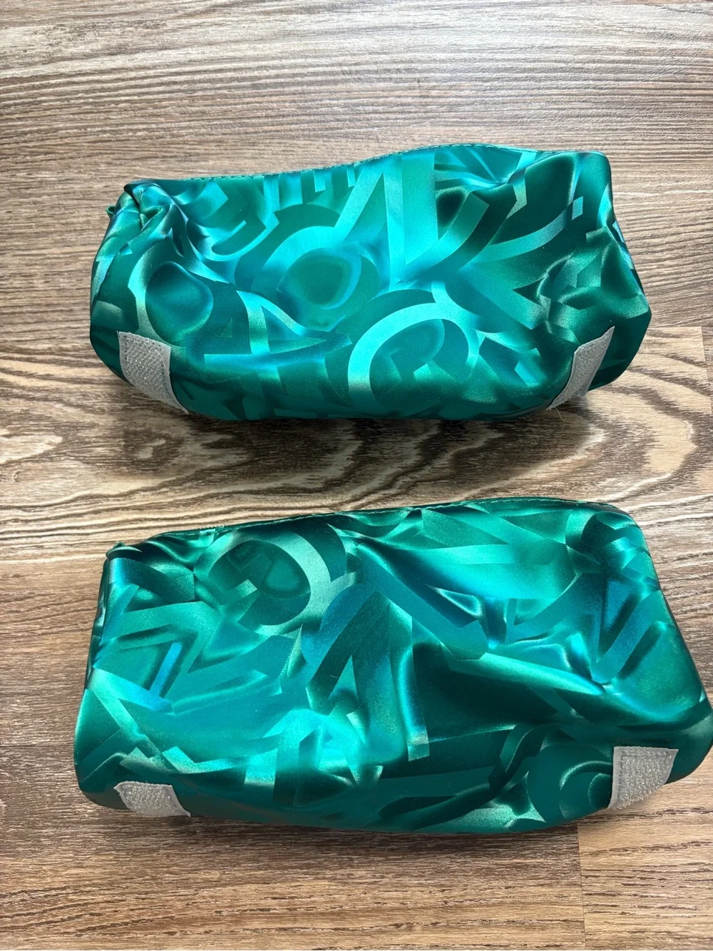 BOYATU Green Travel Makeup Bag NWT